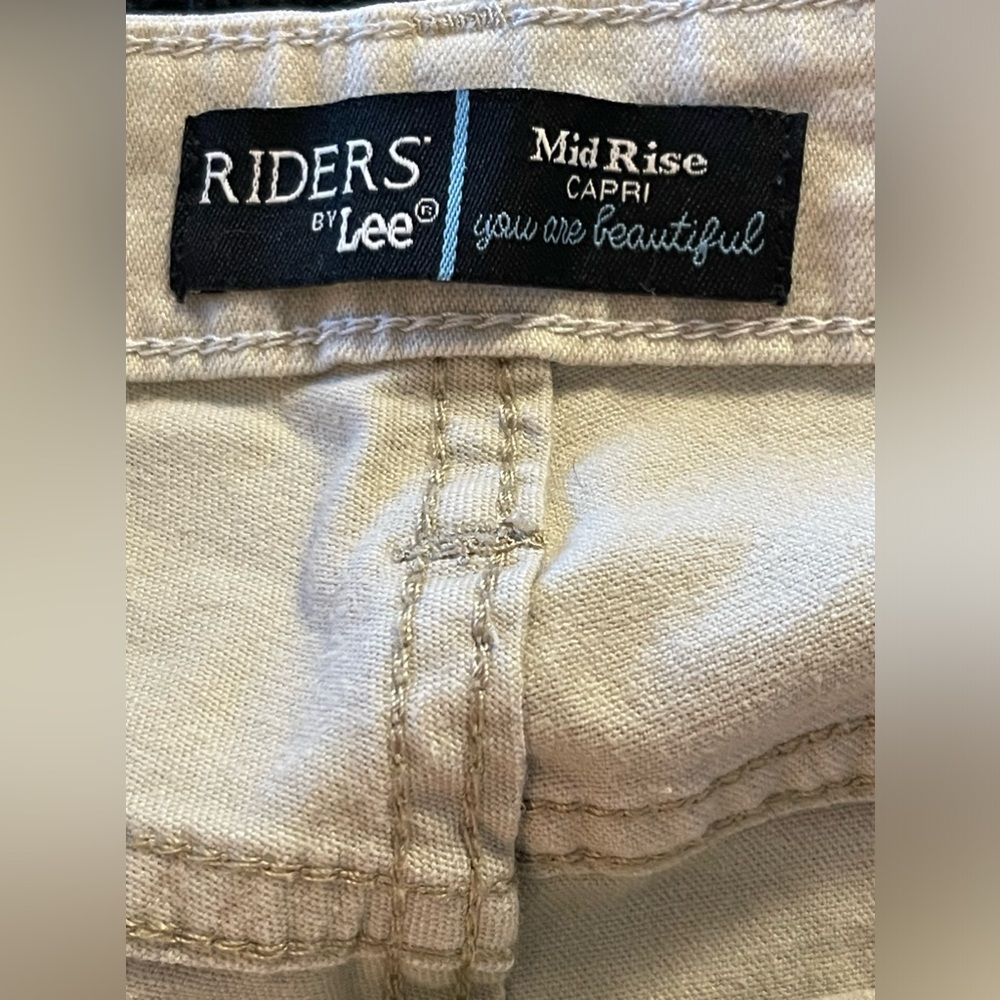 Fun Riders Mid-Rise Capris - Picture 4 of 5